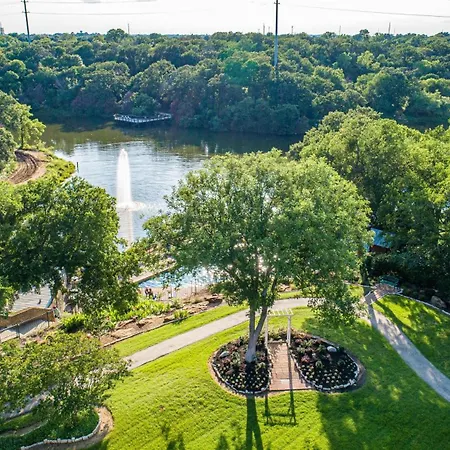 Hilton Dfw Lakes Executive Conference Center-3